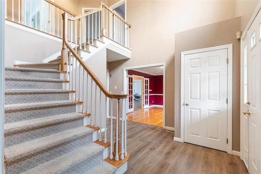 Single Family Residence at 12 Frederick Lane, Cumberland, photo 5 of 50