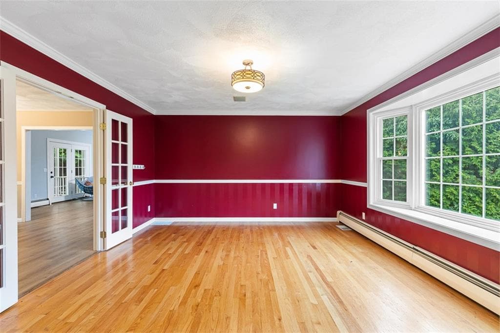 Single Family Residence at 12 Frederick Lane, Cumberland, photo 8 of 50