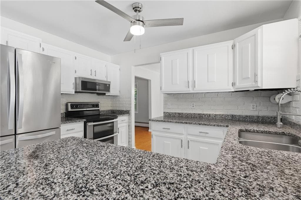 Single Family Residence at 43 Franklin Road, Scituate, photo 4 of 49