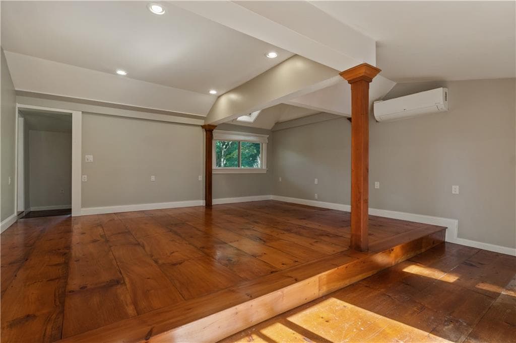 Single Family Residence at 75 Richard Smith Drive, North Kingstown, photo 9 of 48