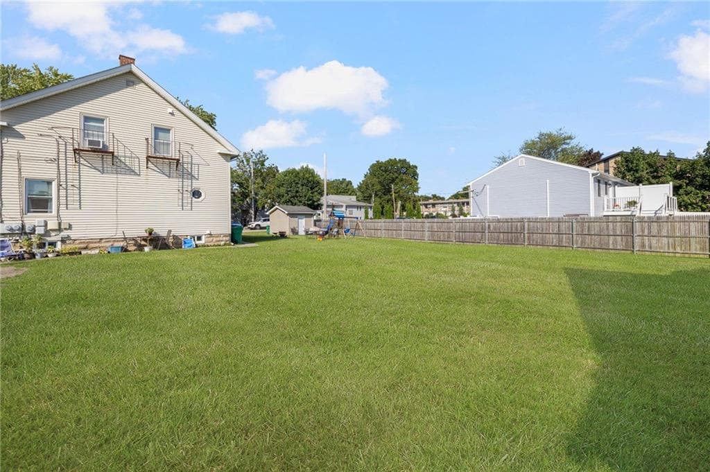 Multi Family at 54 Blackburn Street, Warwick, photo 27 of 33