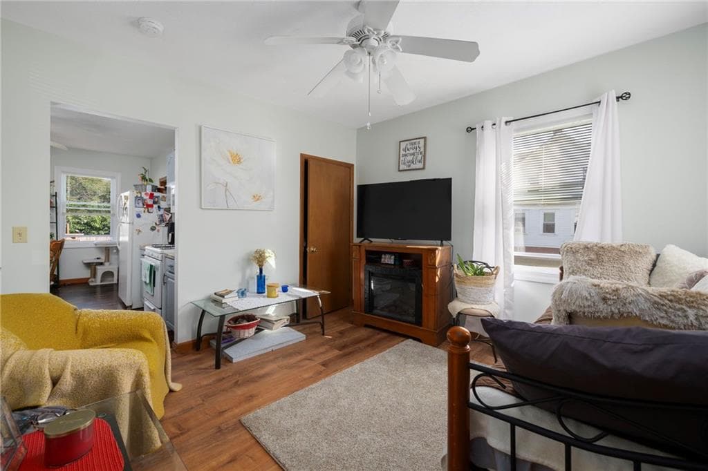 Multi Family at 54 Blackburn Street, Warwick, photo 16 of 33