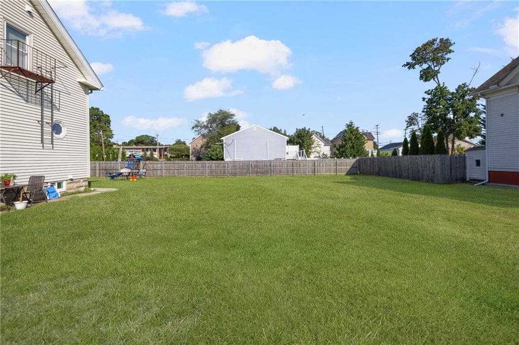 Multi Family at 54 Blackburn Street, Warwick, photo 26 of 33