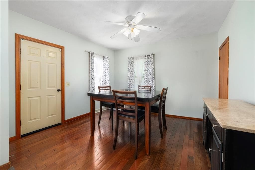Multi Family at 54 Blackburn Street, Warwick, photo 10 of 33