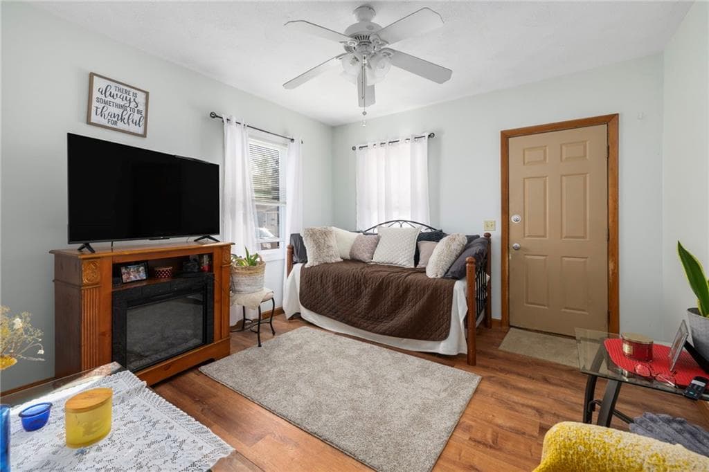 Multi Family at 54 Blackburn Street, Warwick, photo 15 of 33