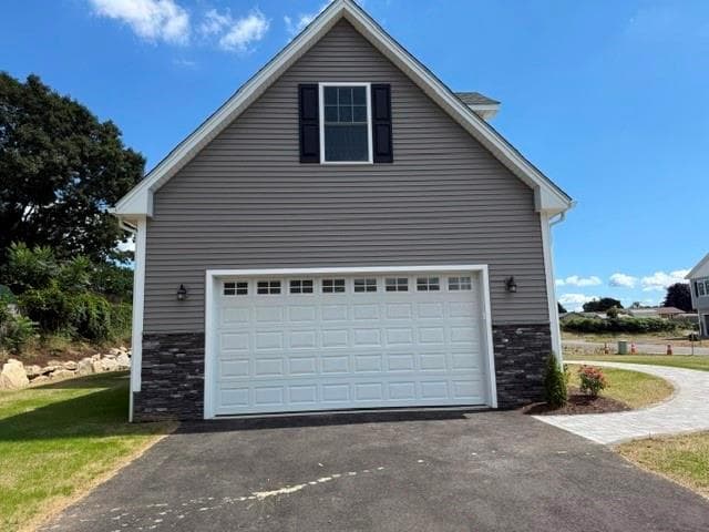 Single Family Residence at 6 Christopher Rhodes Way, Warwick, photo 22 of 22