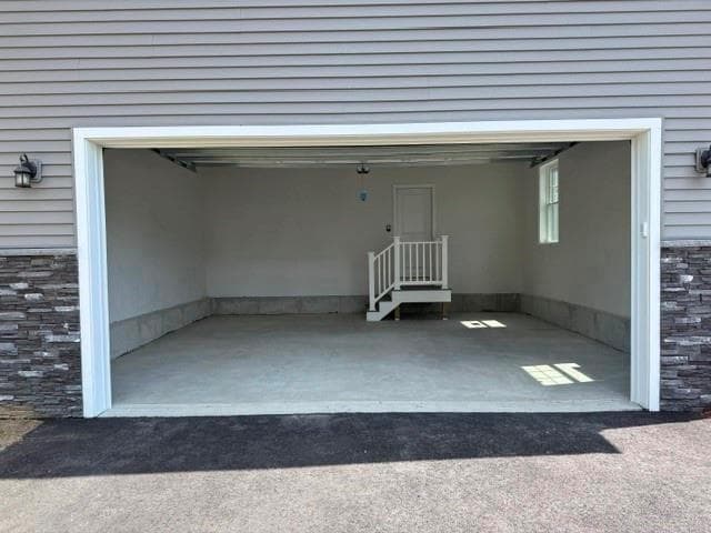 Single Family Residence at 6 Christopher Rhodes Way, Warwick, photo 21 of 22