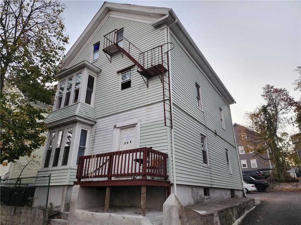 Multi Family at 132 Putnam Street, Providence, photo 3 of 25