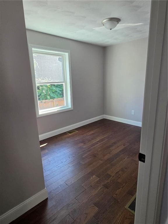 Multi Family at 304 SWAN Street, Providence, photo 13 of 20