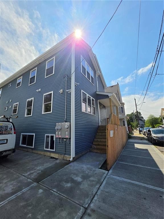 Multi Family at 304 SWAN Street, Providence, photo 3 of 20