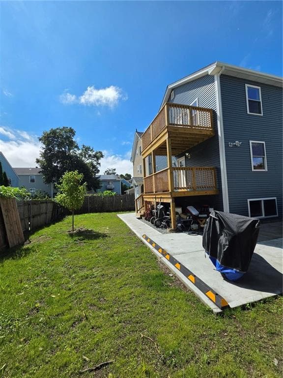 Multi Family at 304 SWAN Street, Providence, photo 5 of 20