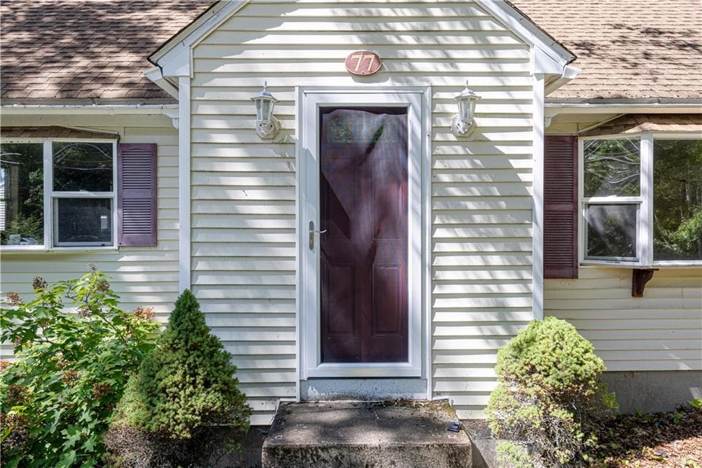 Single Family Residence at 77 Chestnut Hill Road, Glocester, photo 4 of 18