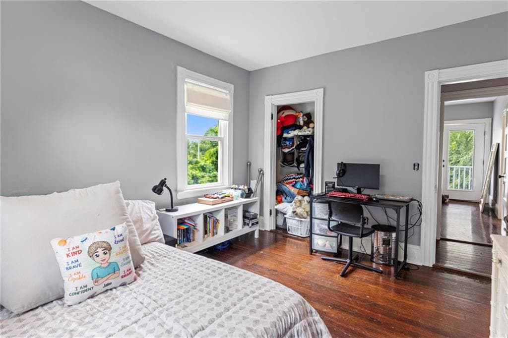 Single Family Residence at 126 Second Street, Newport, photo 22 of 47