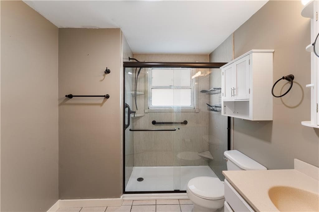 Single Family Residence at 4 Wake Robin Trail, Narragansett, photo 26 of 43