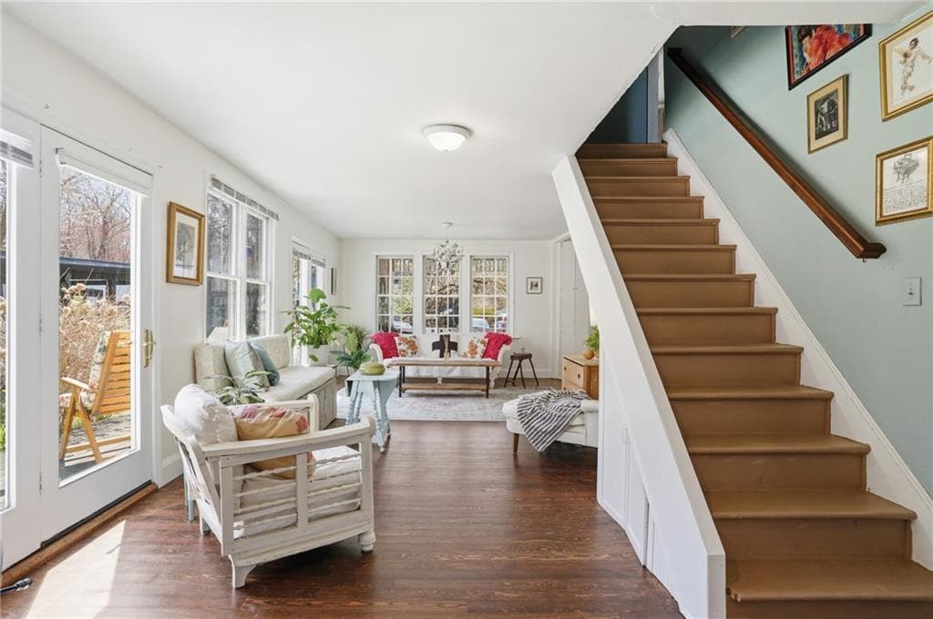Single Family Residence at 25 Fried Avenue, Bristol, photo 9 of 42
