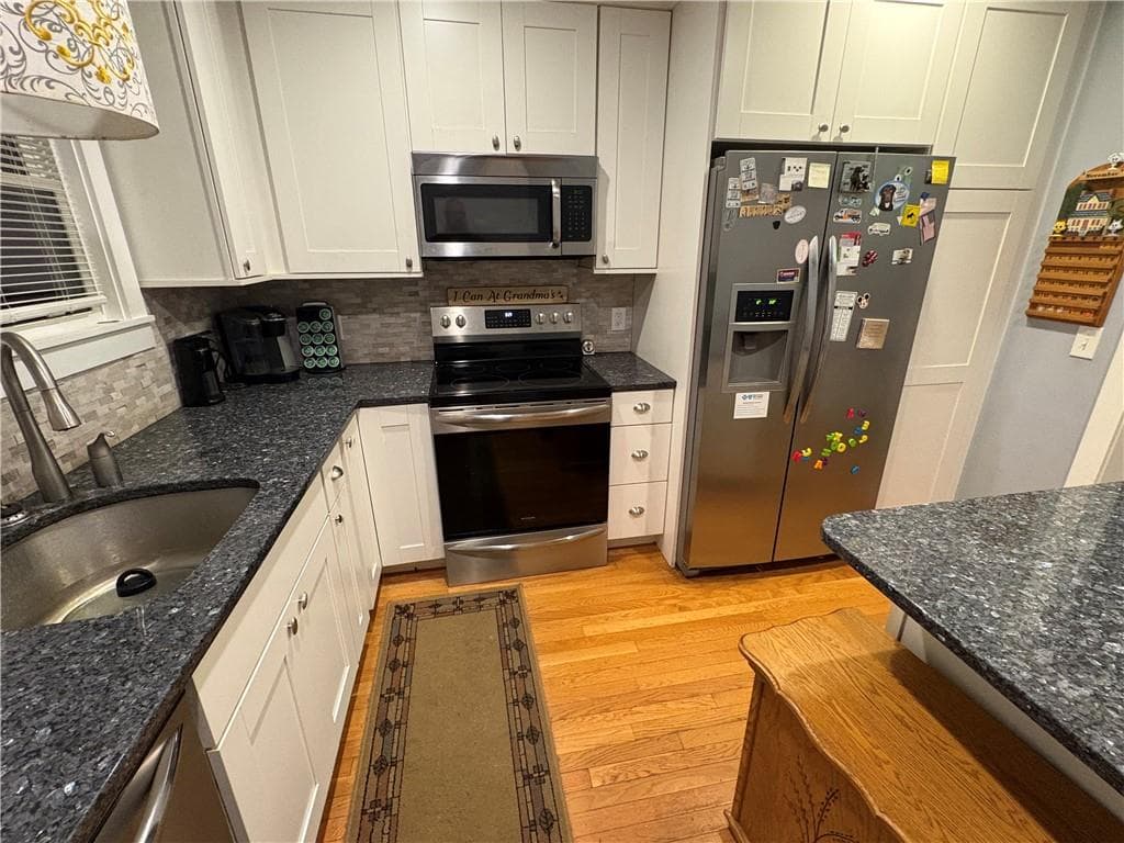 Single Family Residence at 228 Gleaner Chapel Road, Scituate, photo 4 of 14