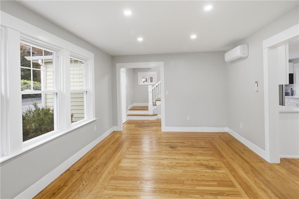 Single Family Residence at 4196 Post Road, Warwick, photo 8 of 22