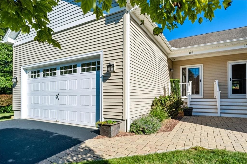 Condominium at 152 Allegra Lane, North Kingstown, photo 3 of 47