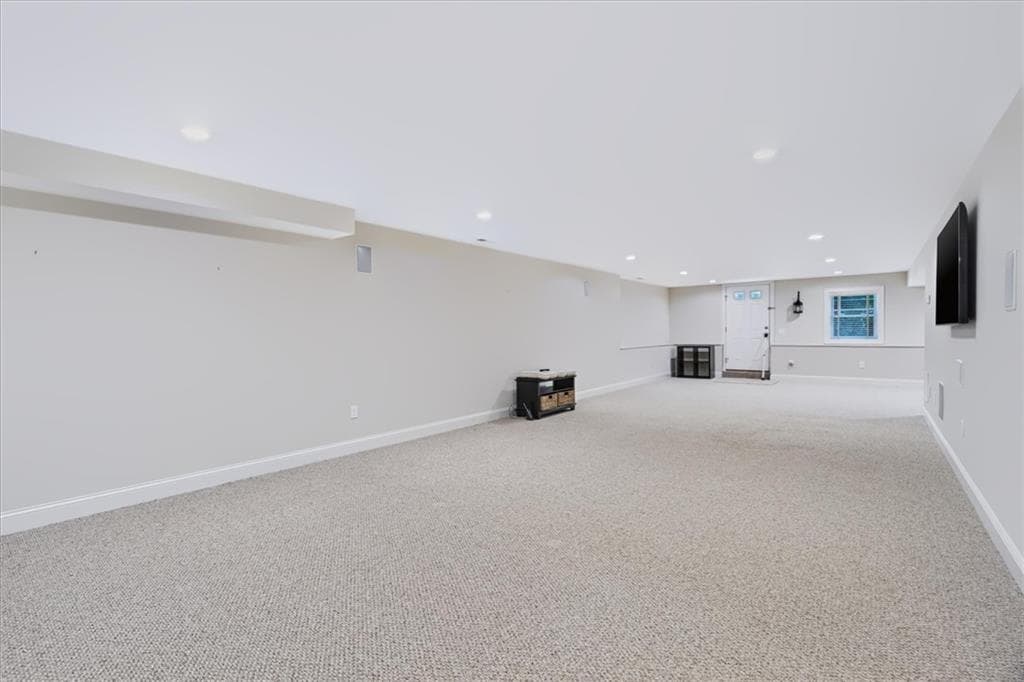 Condominium at 152 Allegra Lane, North Kingstown, photo 33 of 47