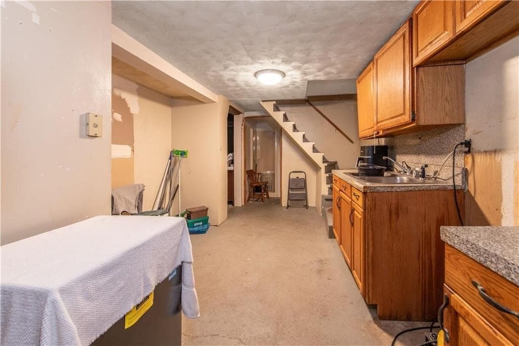 Multi Family at 73 Trenton Street, Providence, photo 13 of 29