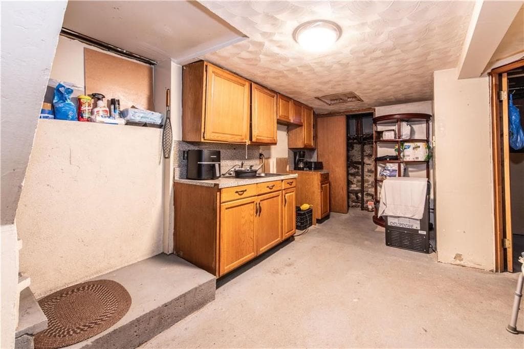 Multi Family at 73 Trenton Street, Providence, photo 14 of 29