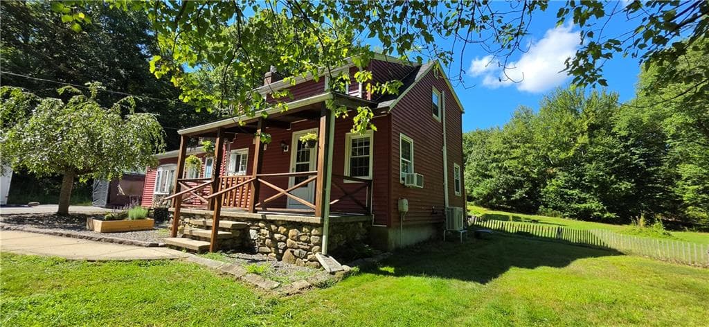 Single Family Residence at 97 Mendon Road, North Smithfield, photo 23 of 26