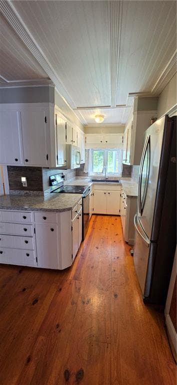 Single Family Residence at 97 Mendon Road, North Smithfield, photo 10 of 26