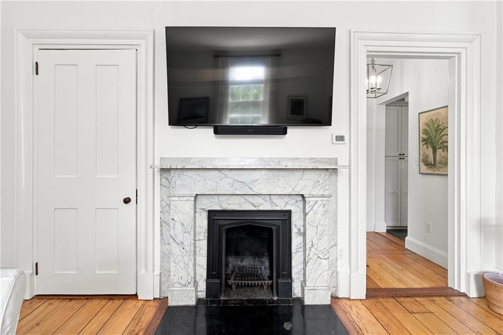 Condominium at 12 Mount Vernon Street UNIT 4, Newport, photo 12 of 50
