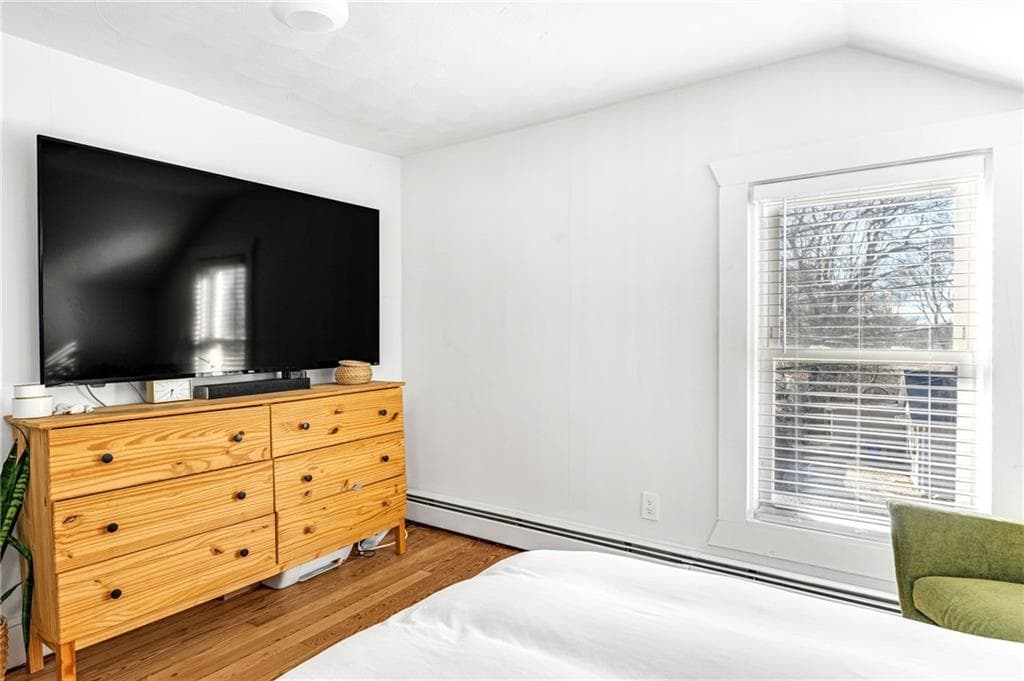 Single Family Residence at 34 Read Avenue, Barrington, photo 15 of 25