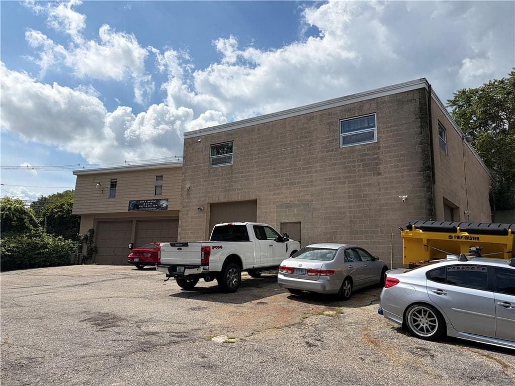 Commercial at 197 Putnam Pike, Johnston, photo 6 of 9