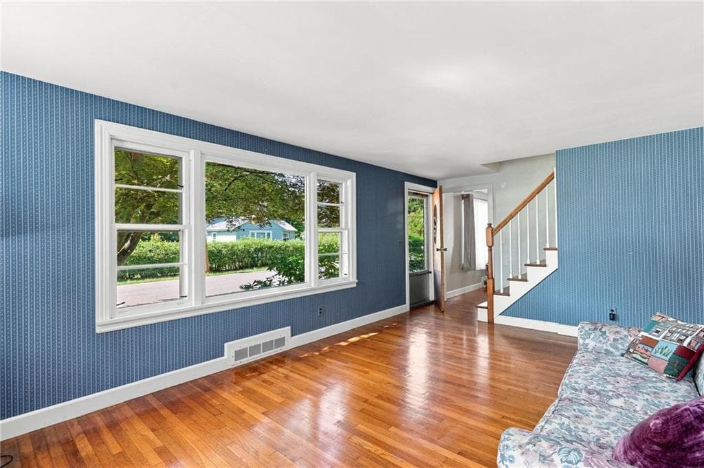 Single Family Residence at 12 Rollins Road, Warwick, photo 12 of 34