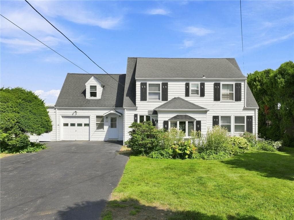 Single Family Residence at 168 Colonel John Gardner Road, Narragansett, photo 4 of 48