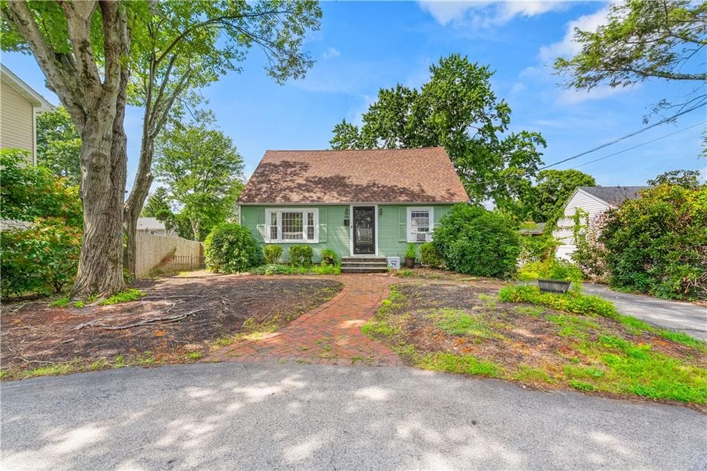 Single Family Residence at 538 Bound Road, Woonsocket, photo 2 of 41