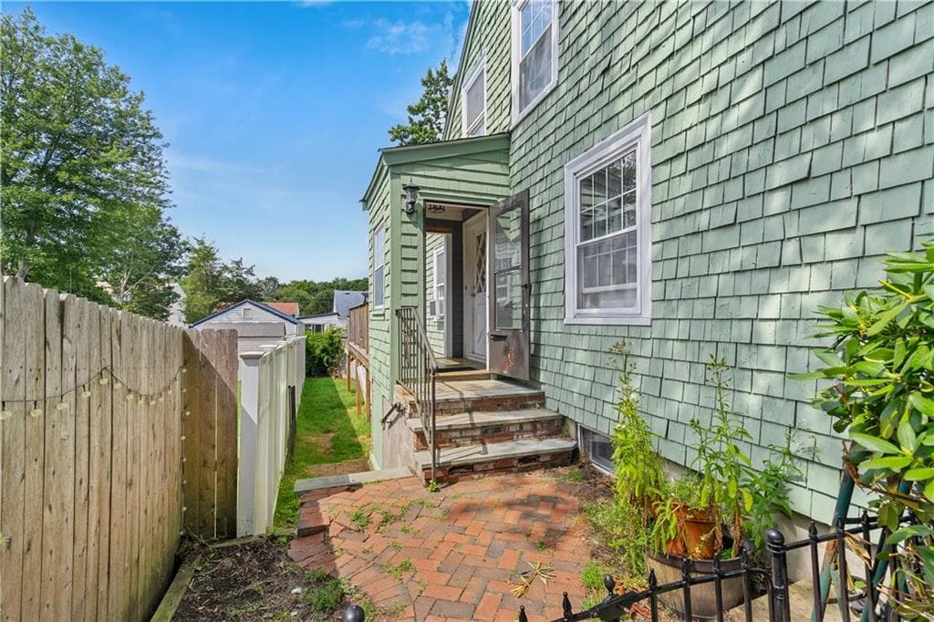 Single Family Residence at 538 Bound Road, Woonsocket, photo 40 of 41