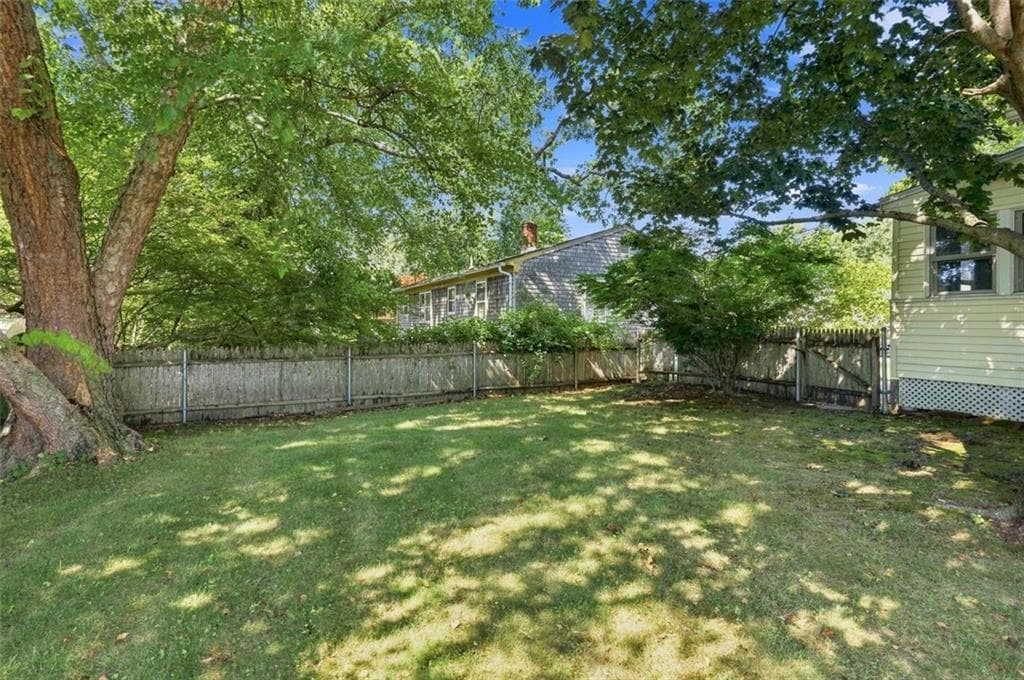 Single Family Residence at 102 Community Road, Warwick, photo 4 of 19