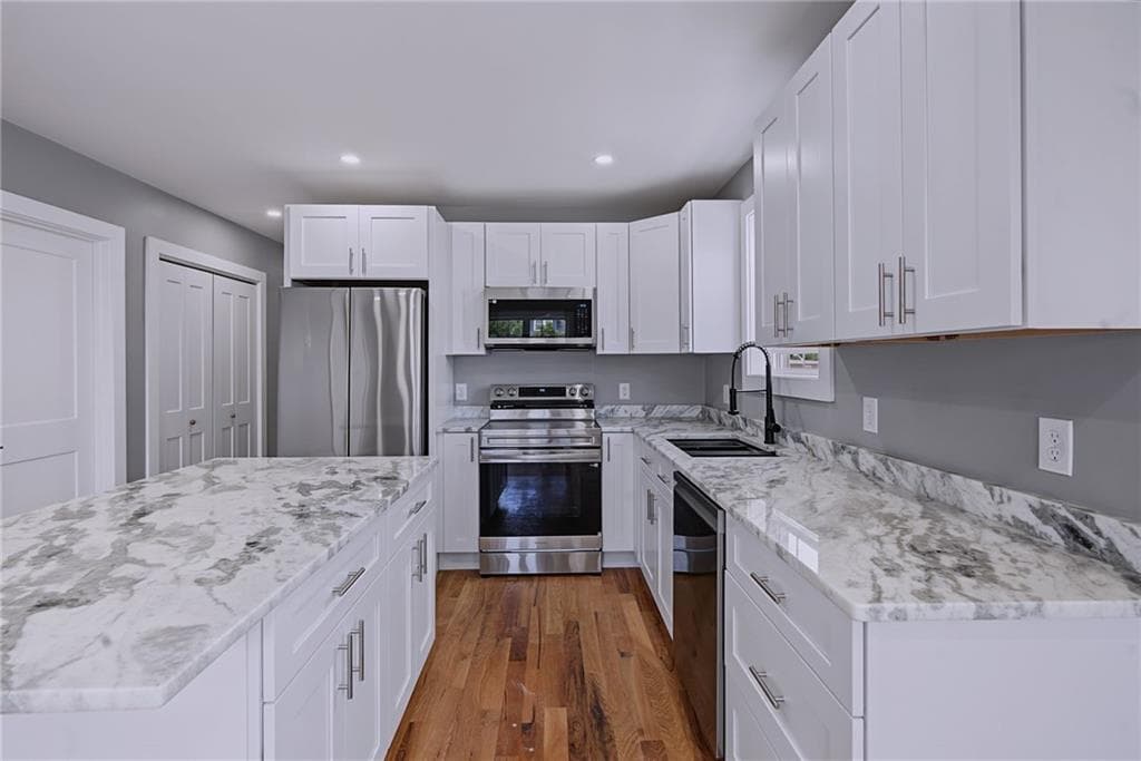 Multi Family at 86 Lynch Street, Providence, photo 3 of 39