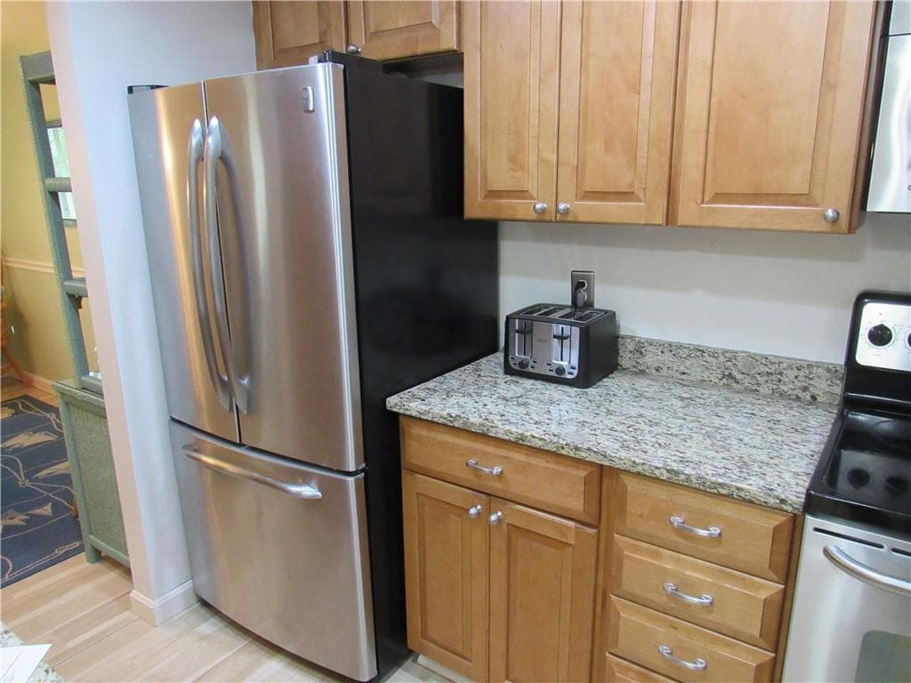 Condominium at 335 South Pier Road UNIT 4D, Narragansett, photo 6 of 29