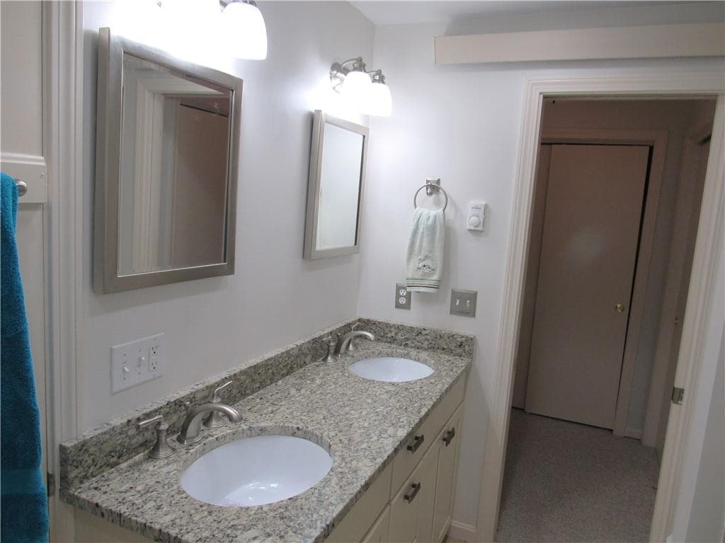 Condominium at 335 South Pier Road UNIT 4D, Narragansett, photo 22 of 29
