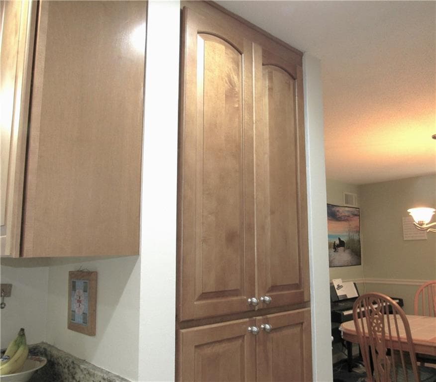 Condominium at 335 South Pier Road UNIT 4D, Narragansett, photo 7 of 29