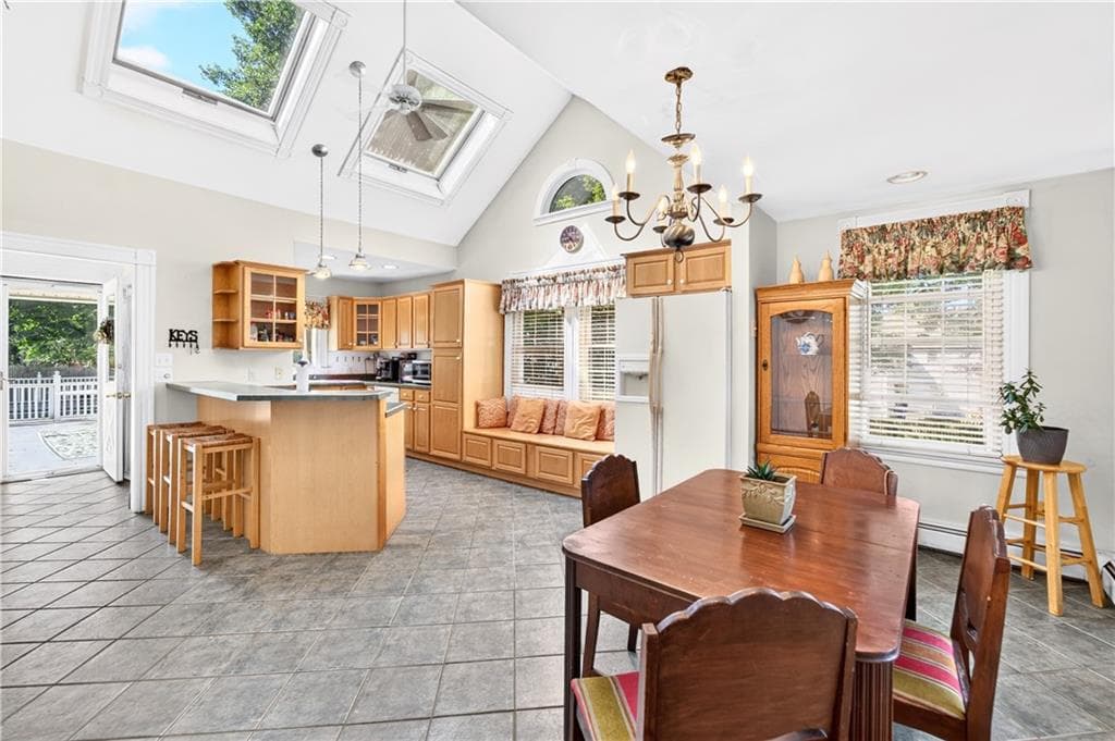 Single Family Residence at 392 Bradford Road, Westerly, photo 5 of 25