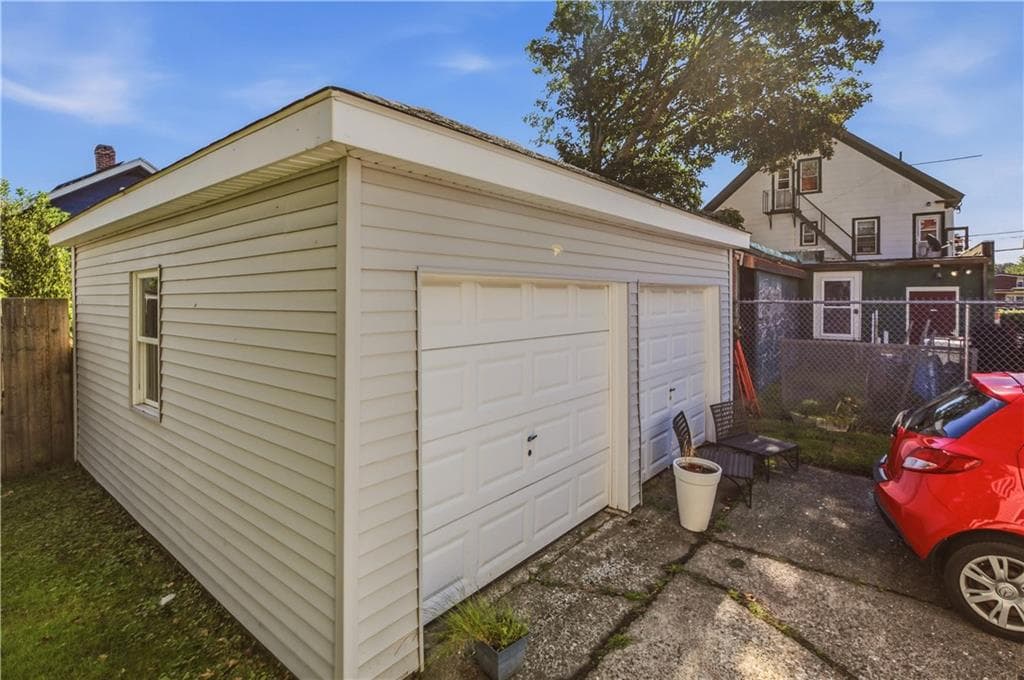 Multi Family at 7 8 Warner Place, Newport, photo 35 of 43