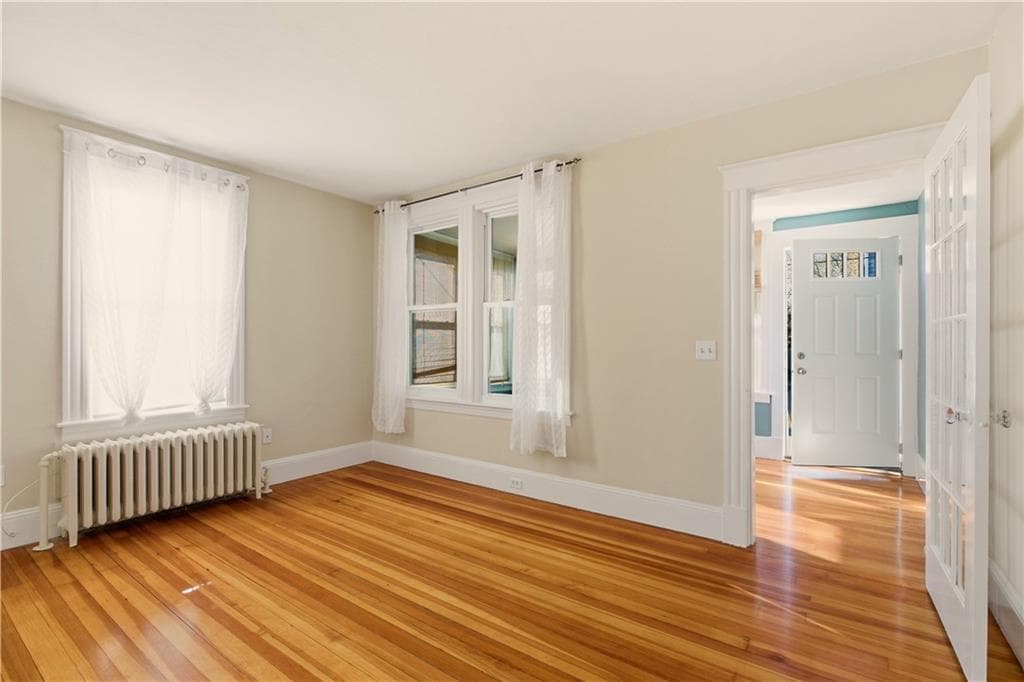 Multi Family at 7 8 Warner Place, Newport, photo 8 of 43