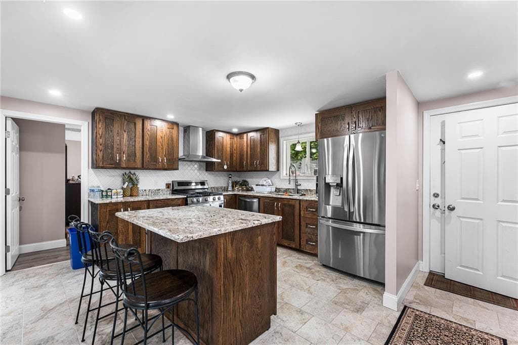 Single Family Residence at 60 Hendrick Street, Providence, photo 5 of 30