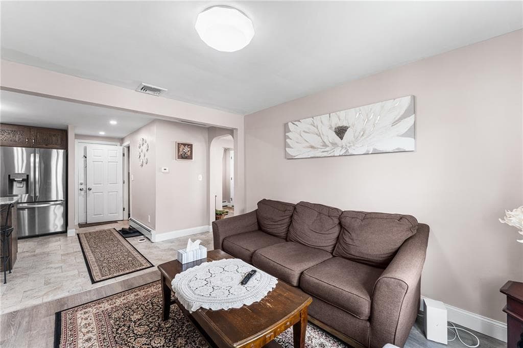 Single Family Residence at 60 Hendrick Street, Providence, photo 11 of 30