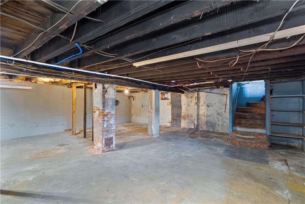 Multi Family at 117 Chestnut Hill Avenue, Cranston, photo 23 of 23