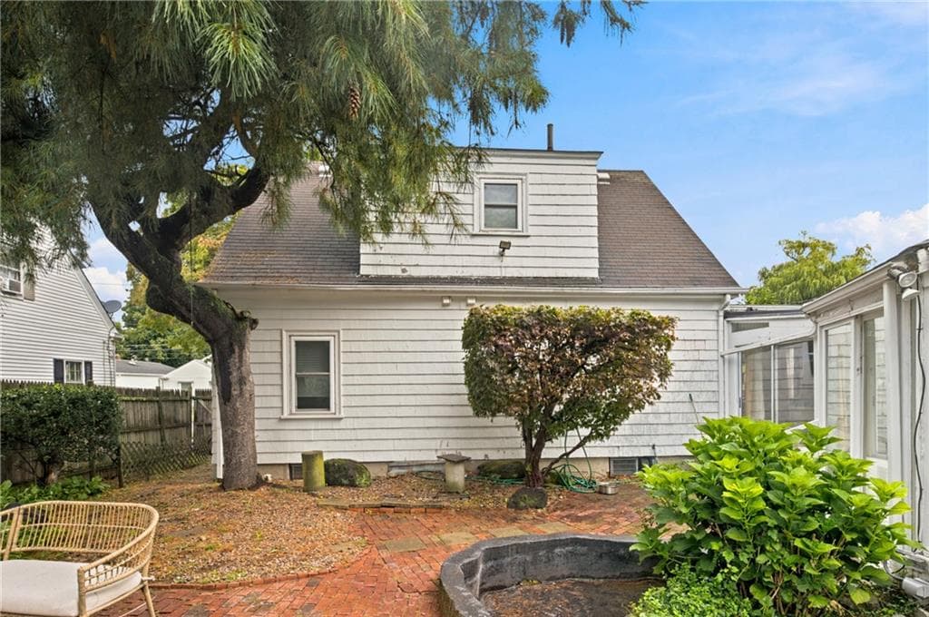 Single Family Residence at 10 Justice Street, Providence, photo 26 of 32