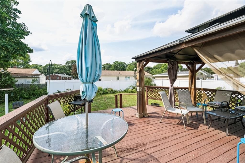 Single Family Residence at 16 Marigold Drive, Warwick, photo 21 of 26