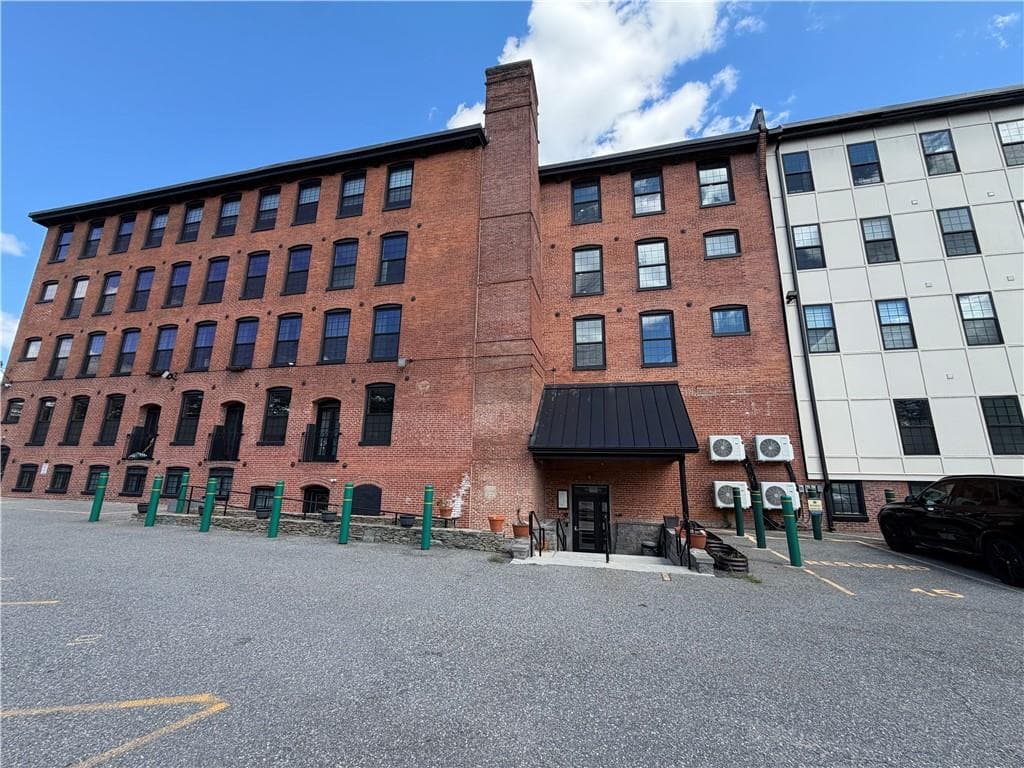 Condominium at 50 Ashburton Street UNIT 4, Providence, photo 13 of 18