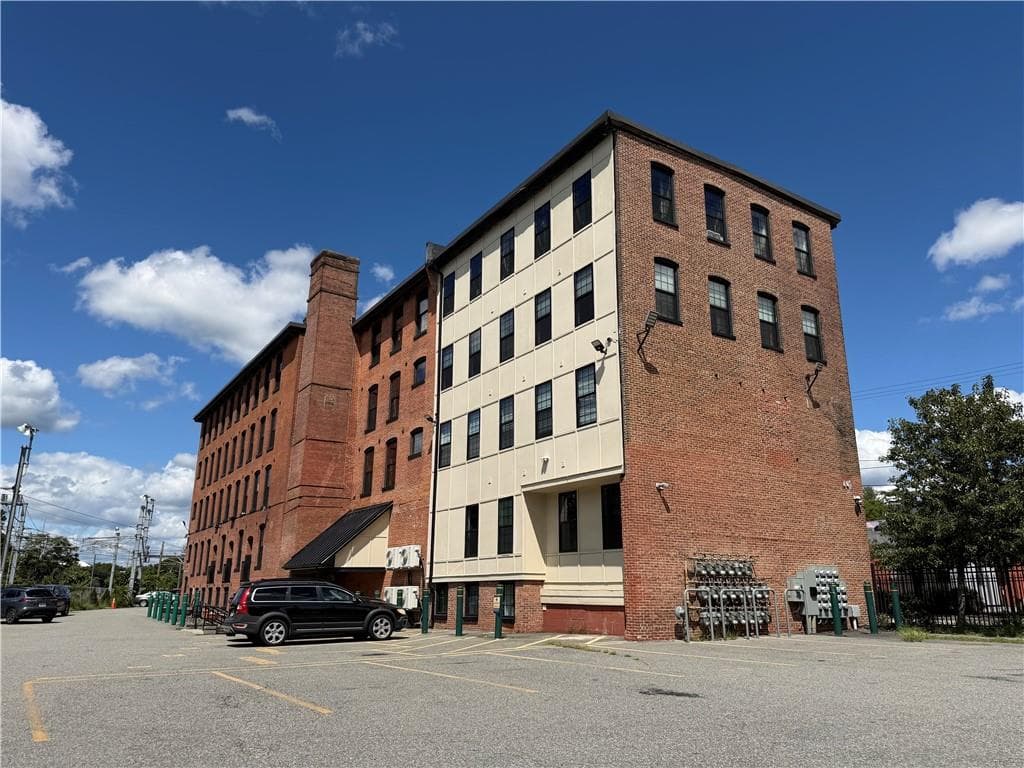 Condominium at 50 Ashburton Street UNIT 4, Providence, photo 12 of 18