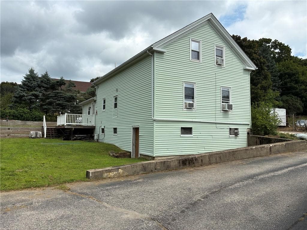 Single Family Residence at 8 Bates Avenue, Coventry, photo 2 of 7